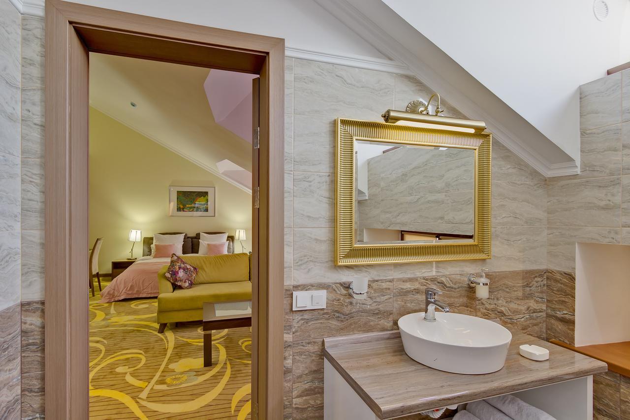 Beis Spa Hotel Resort Almaty Esterno foto